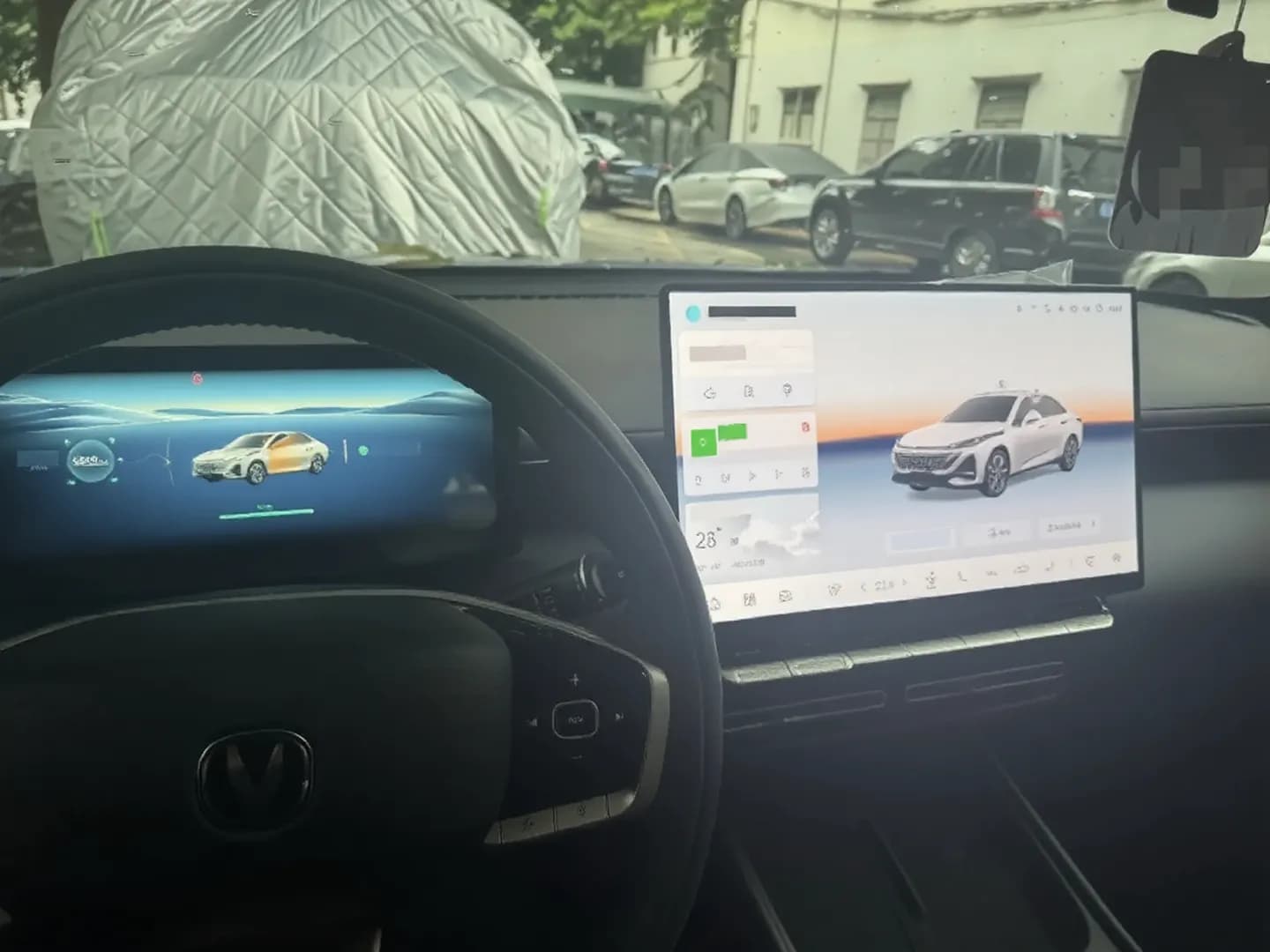 Vehicle thumbnail 2