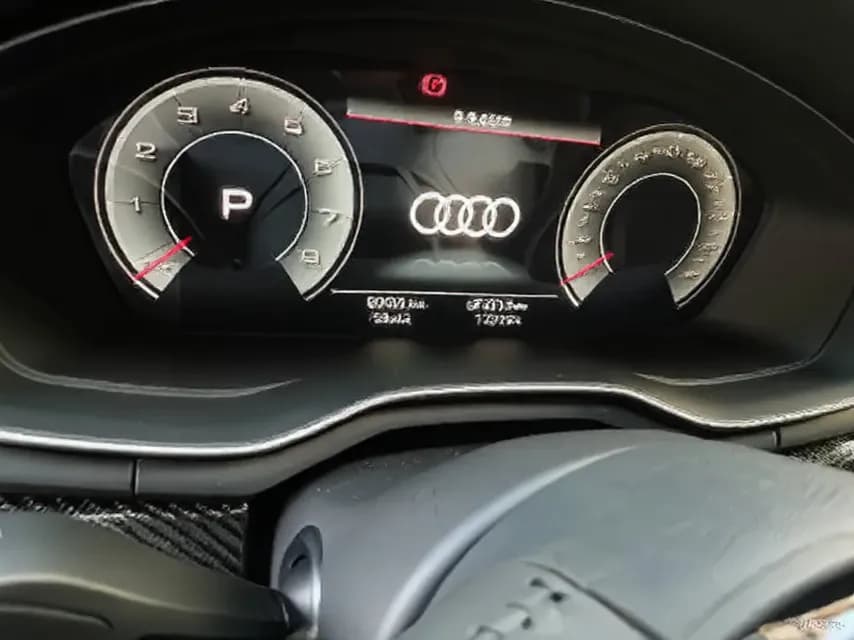 Vehicle thumbnail 6