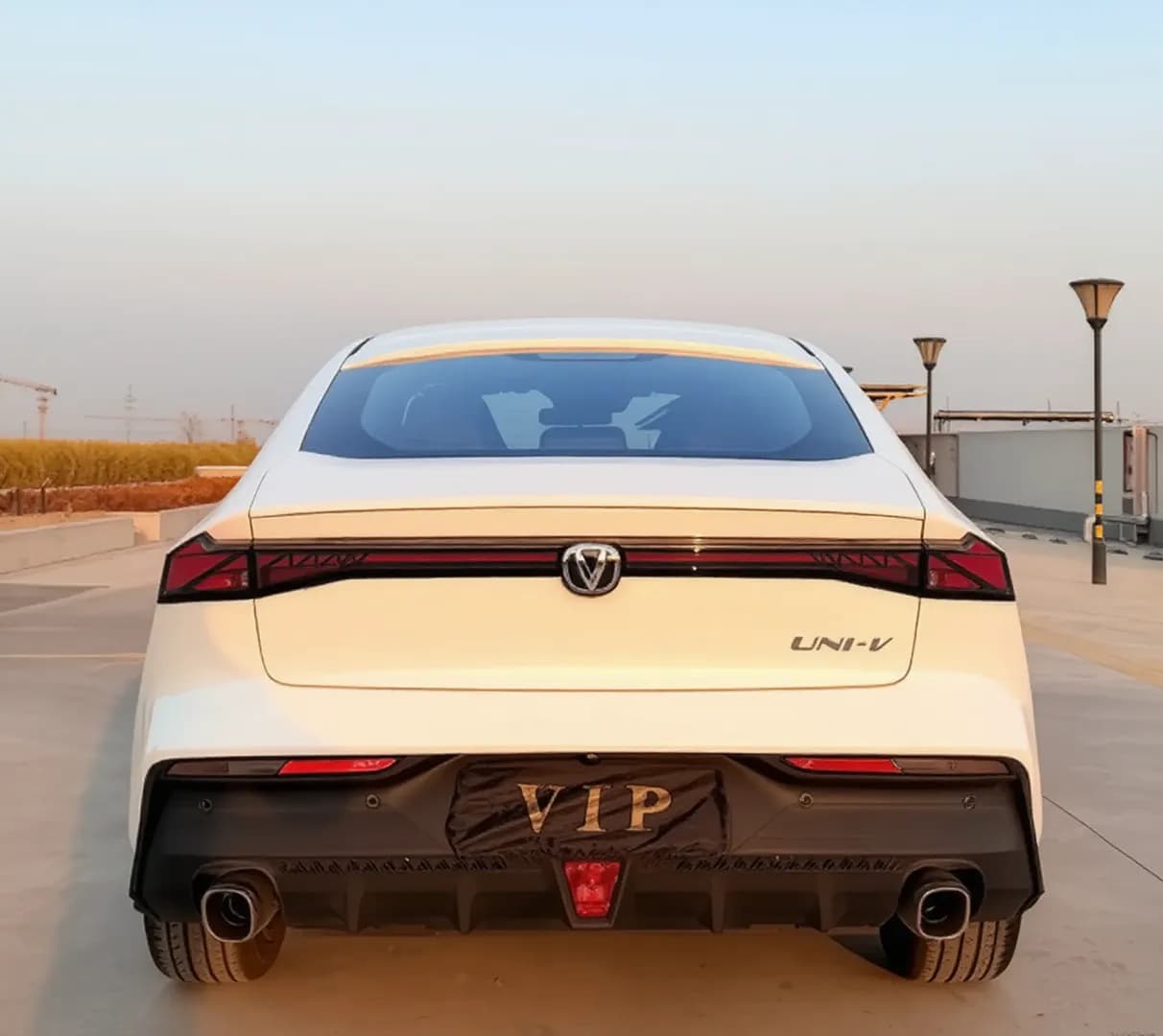 Vehicle thumbnail 8