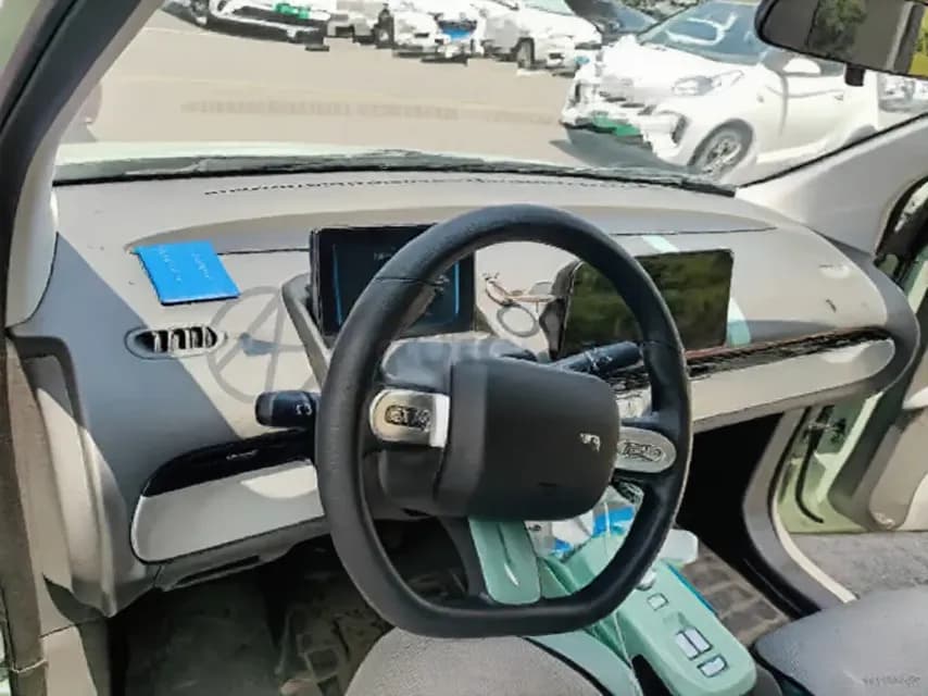 Vehicle thumbnail 3