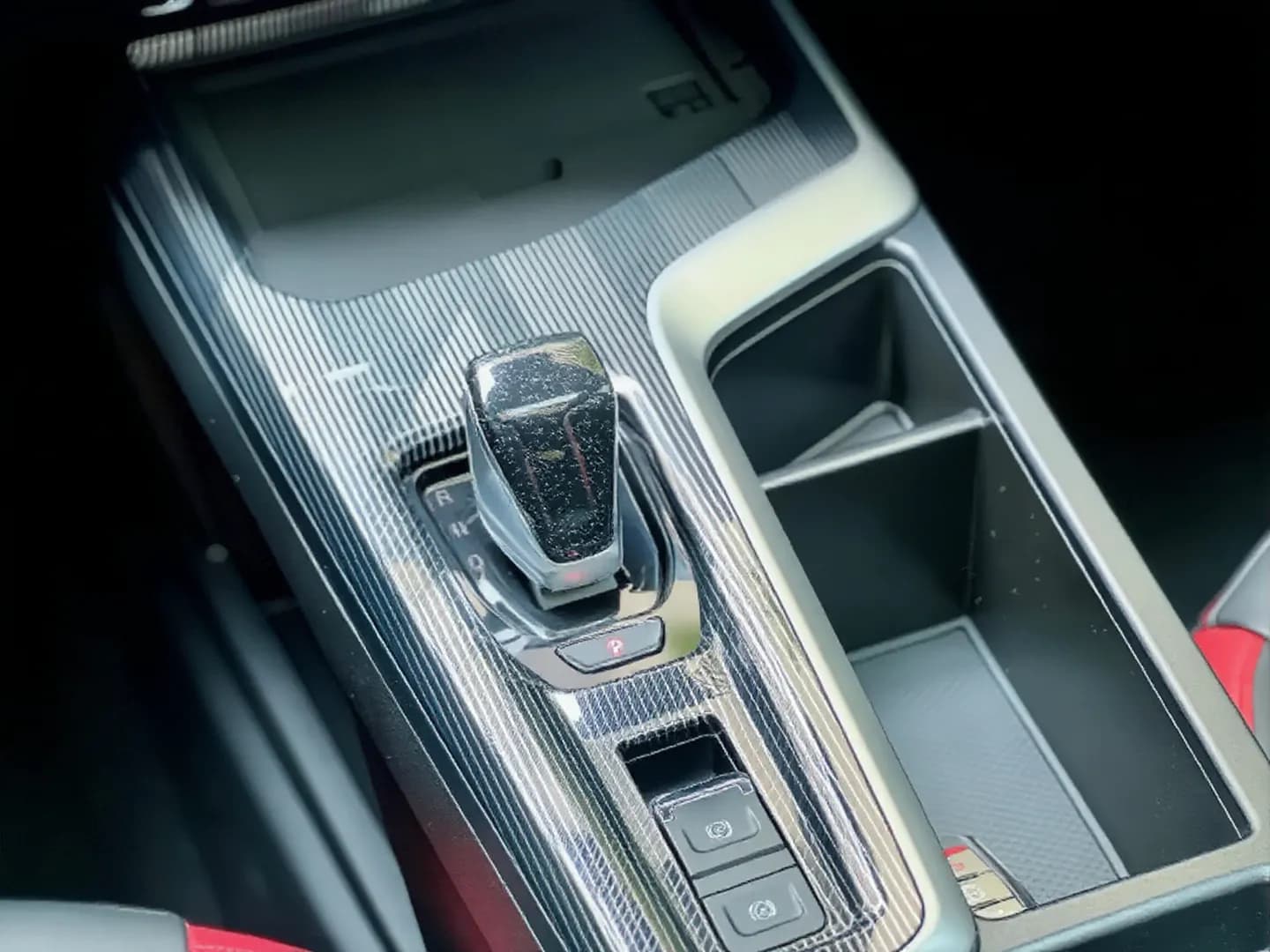 Vehicle thumbnail 6