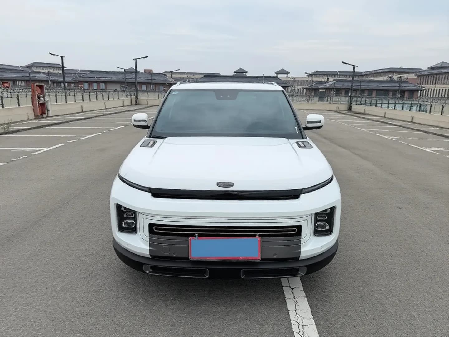 Vehicle thumbnail 2