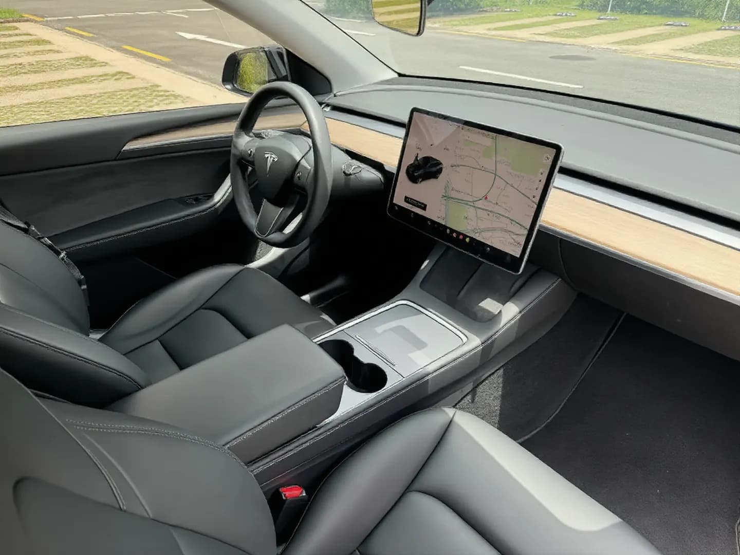 Vehicle thumbnail 7