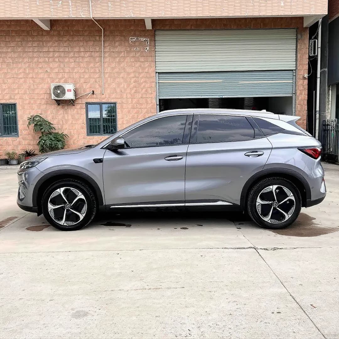 Vehicle thumbnail 2