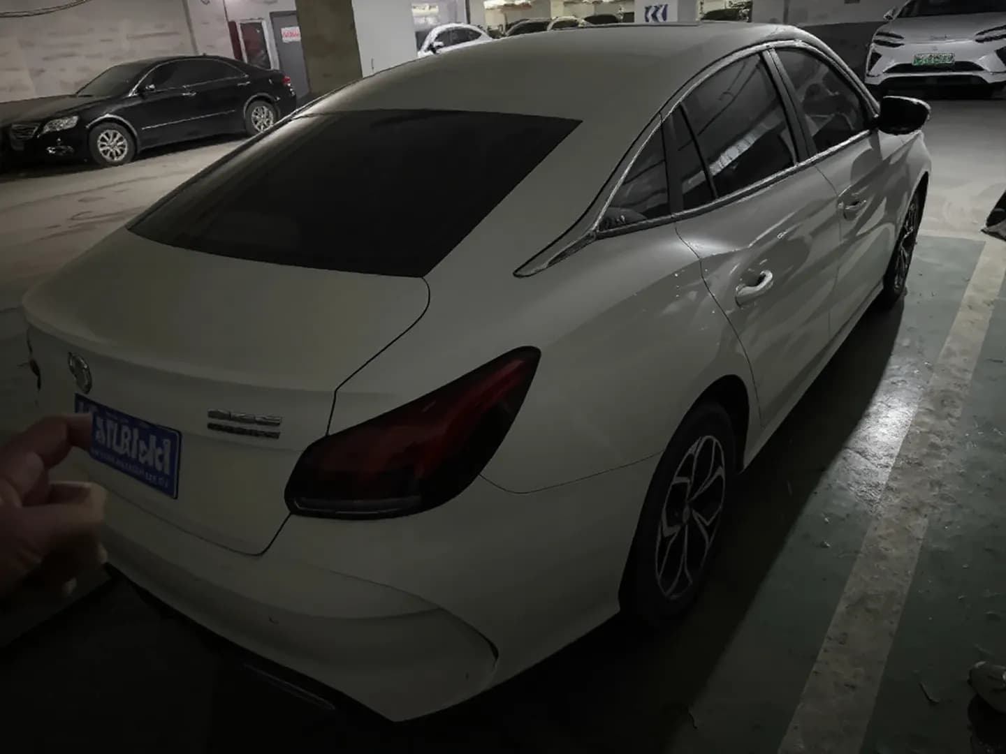 Vehicle thumbnail 7