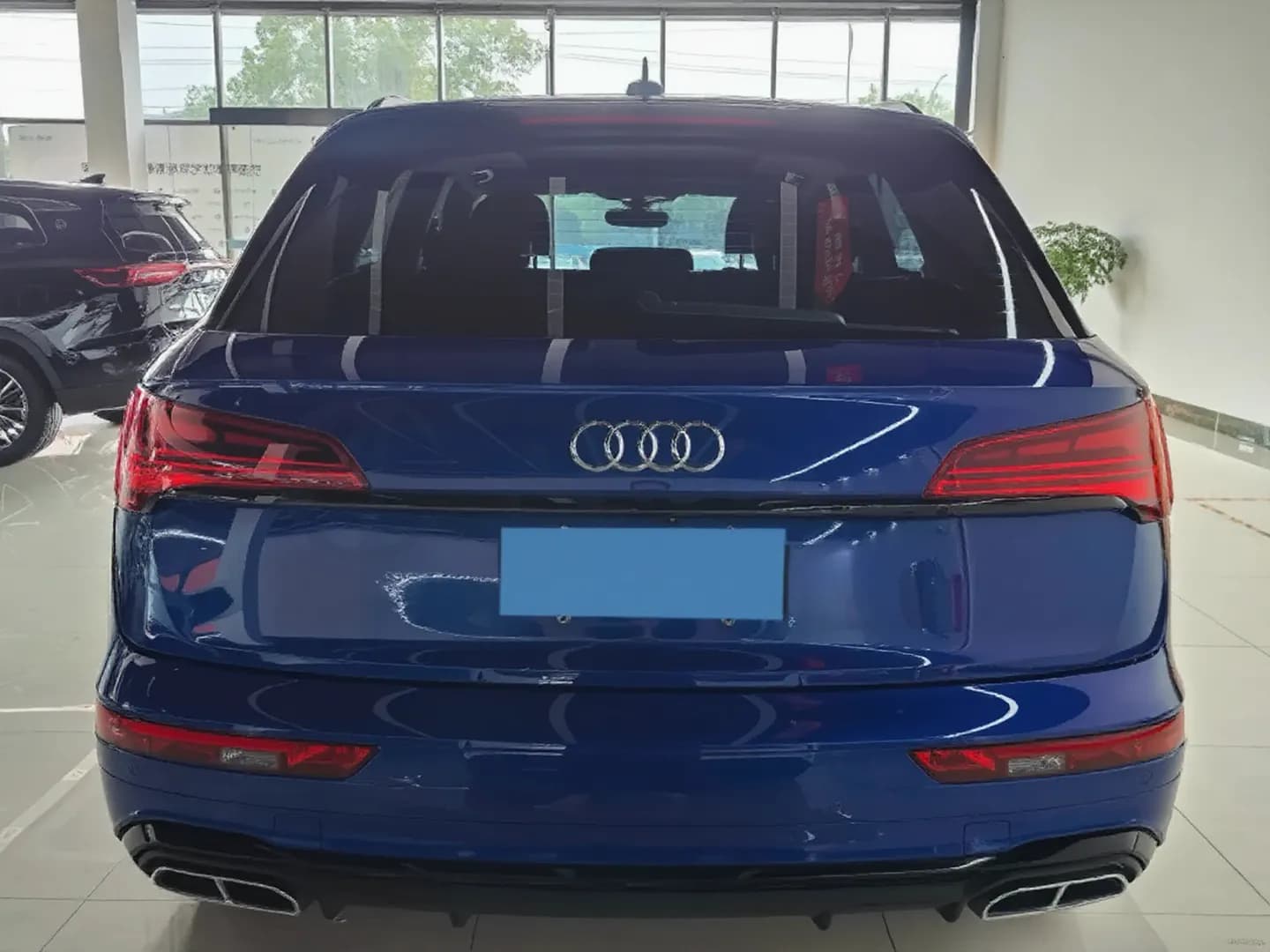 Vehicle thumbnail 5