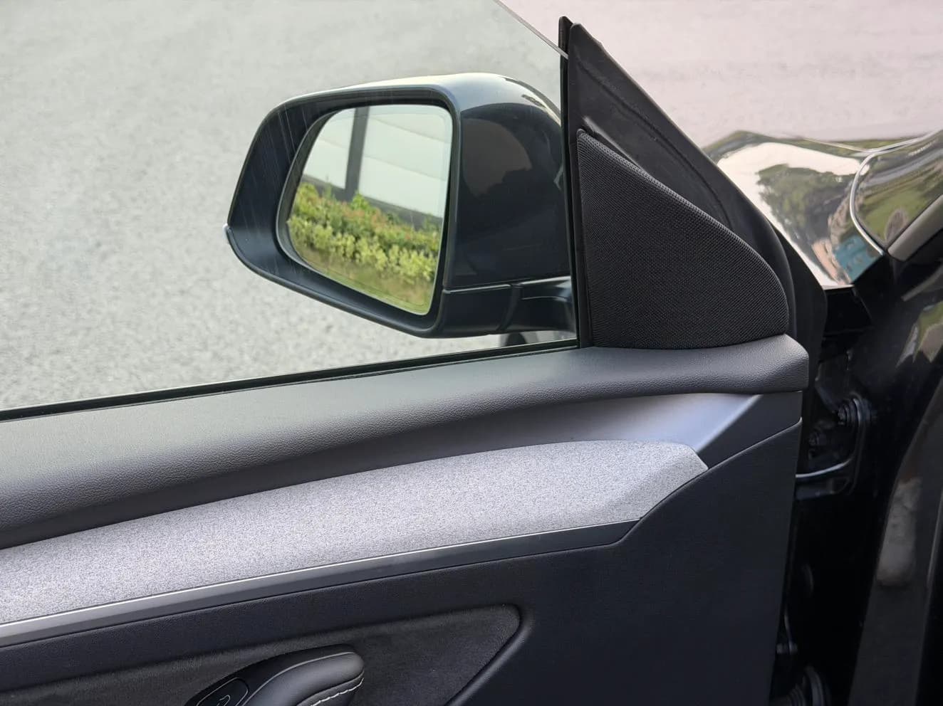 Vehicle thumbnail 7