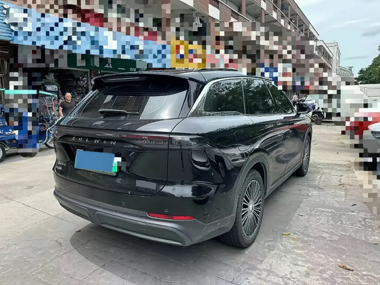Vehicle thumbnail 2