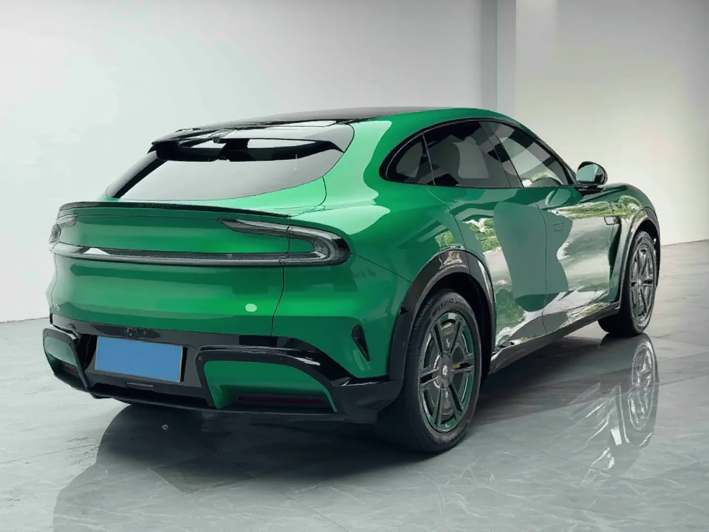 Vehicle thumbnail 5