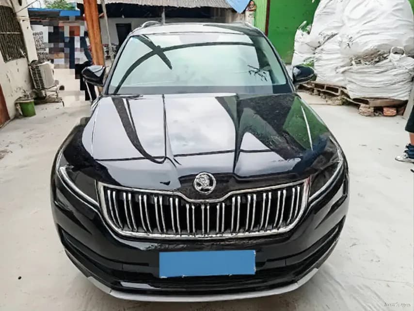 Vehicle thumbnail 2