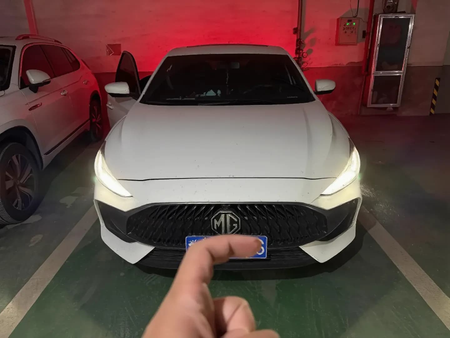 Vehicle thumbnail 2