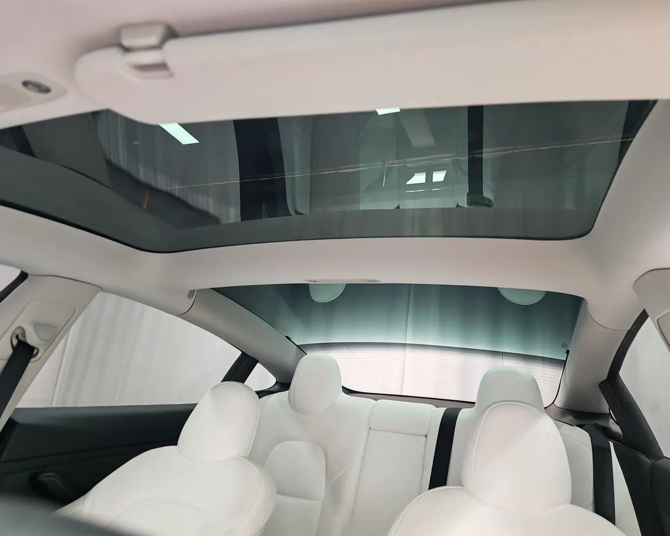 Vehicle thumbnail 6