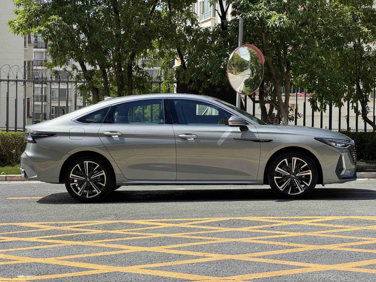 2025 Chery Arrizo 8
