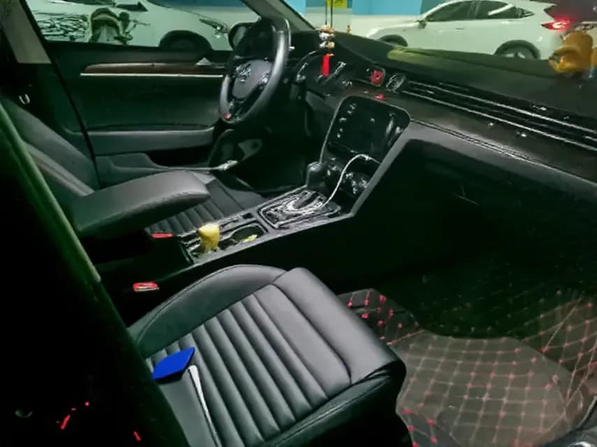 Vehicle thumbnail 5