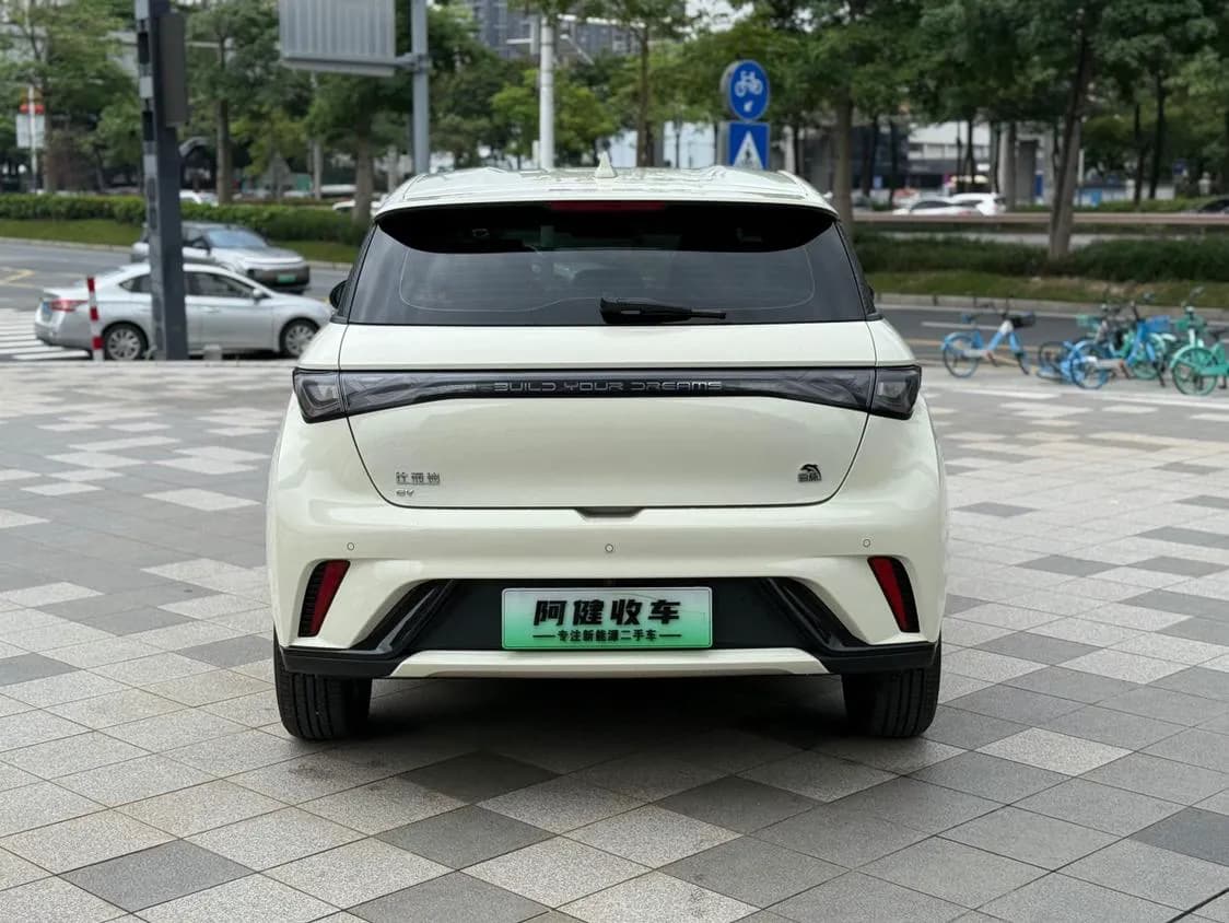 Vehicle thumbnail 5