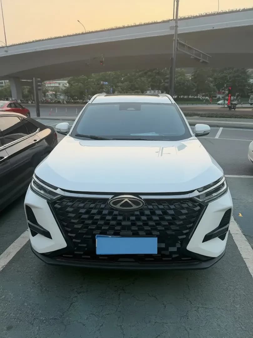 Vehicle thumbnail 2