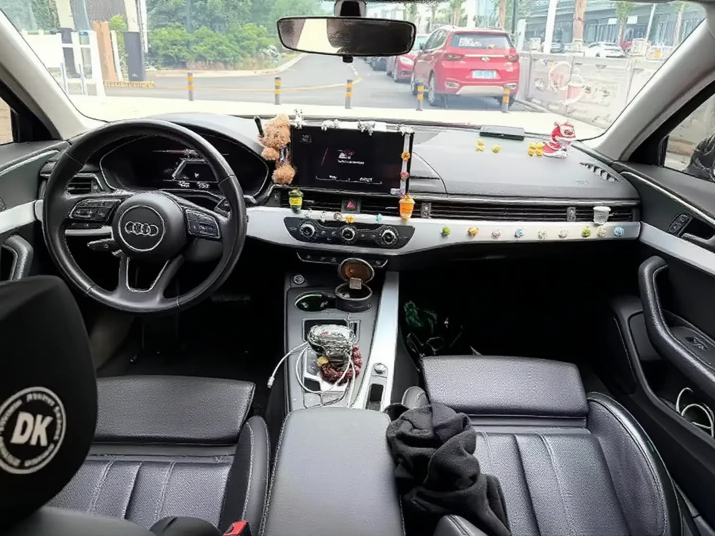 Vehicle thumbnail 8