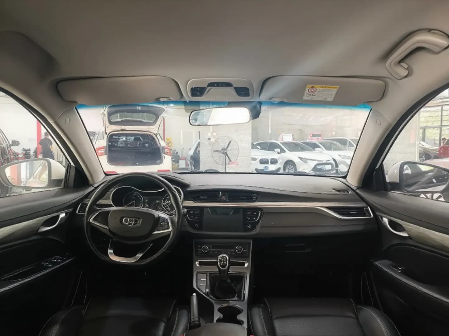Vehicle thumbnail 5