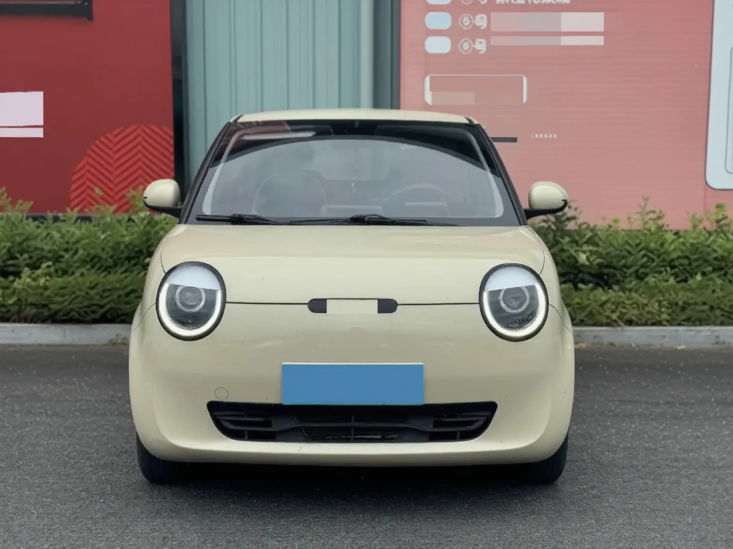 Vehicle thumbnail 2