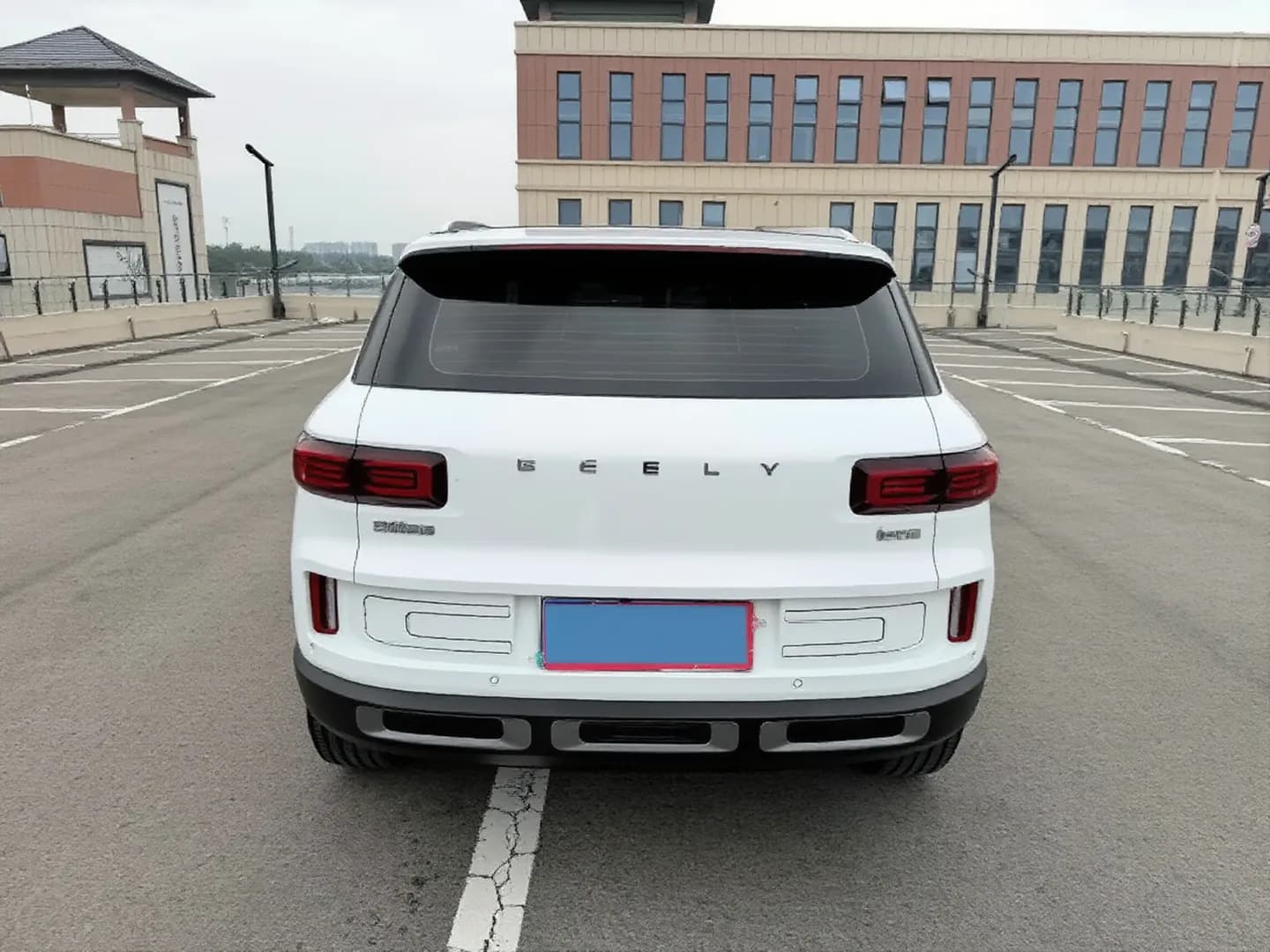 Vehicle thumbnail 5