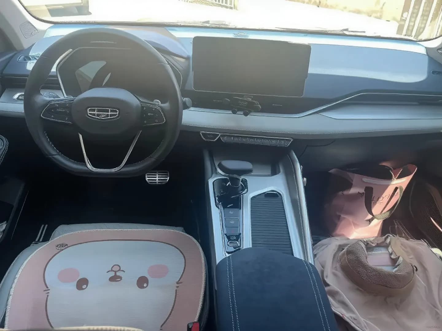 Vehicle thumbnail 3
