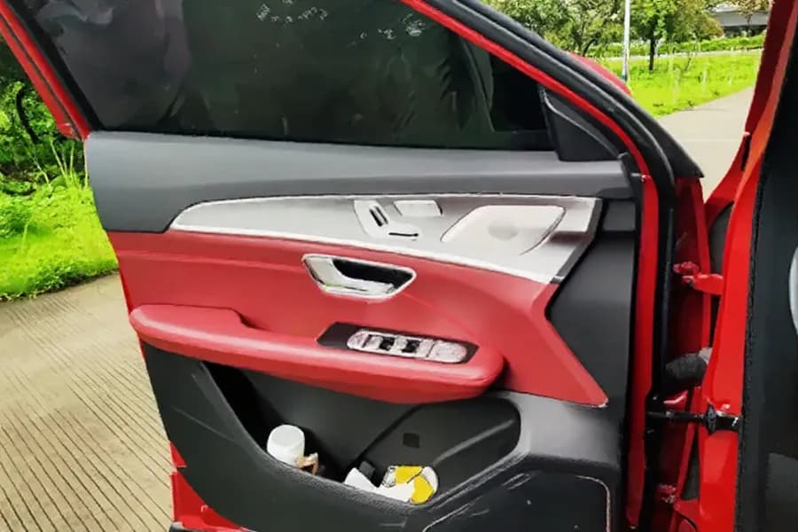 Vehicle thumbnail 3