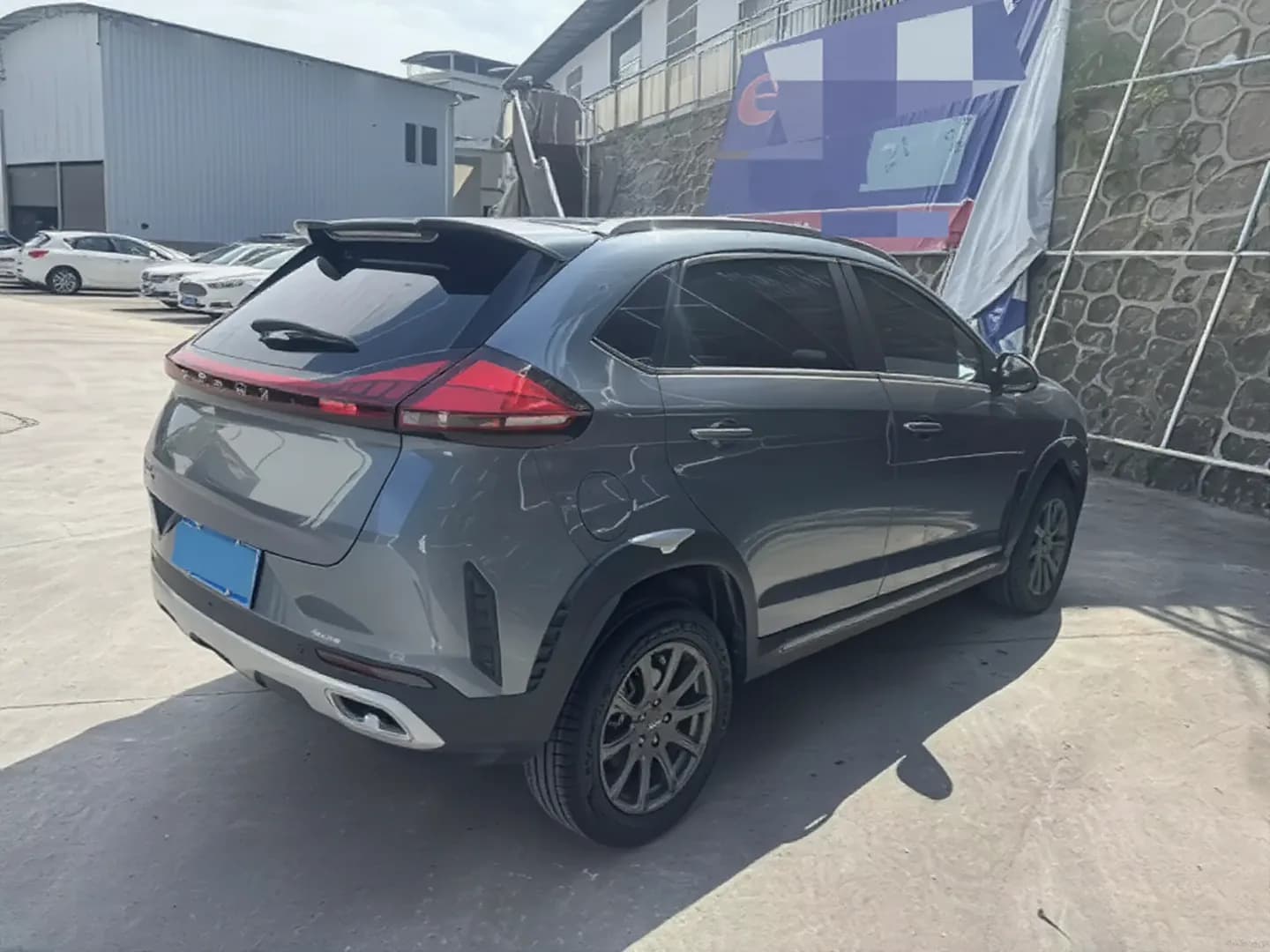 Vehicle thumbnail 5