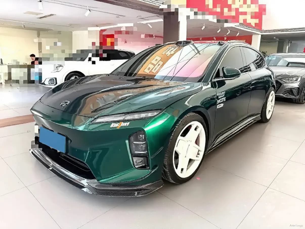 2025 NIO ET5T