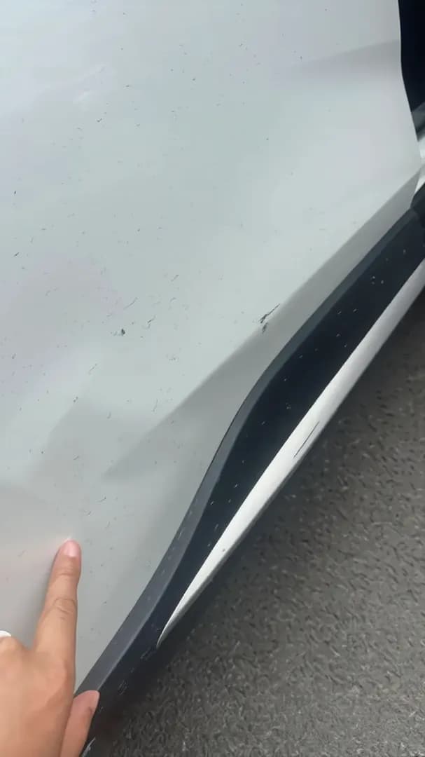 Vehicle thumbnail 4