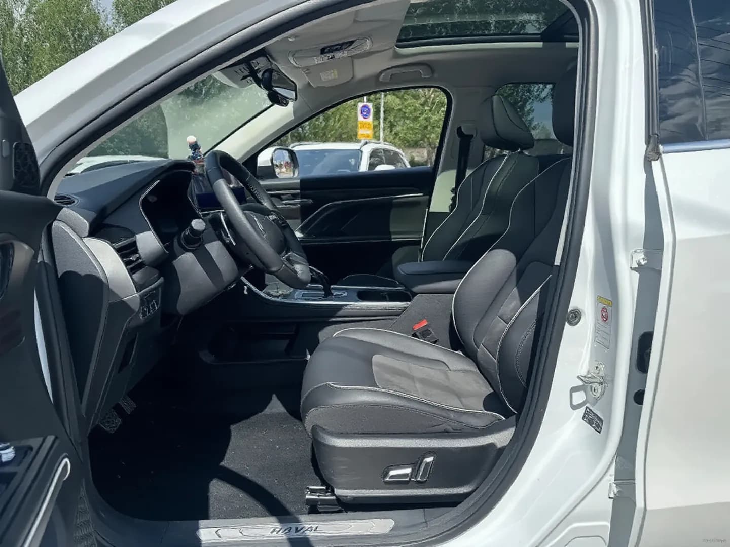 Vehicle thumbnail 8