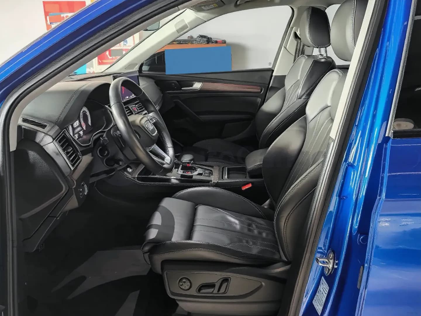 Vehicle thumbnail 7