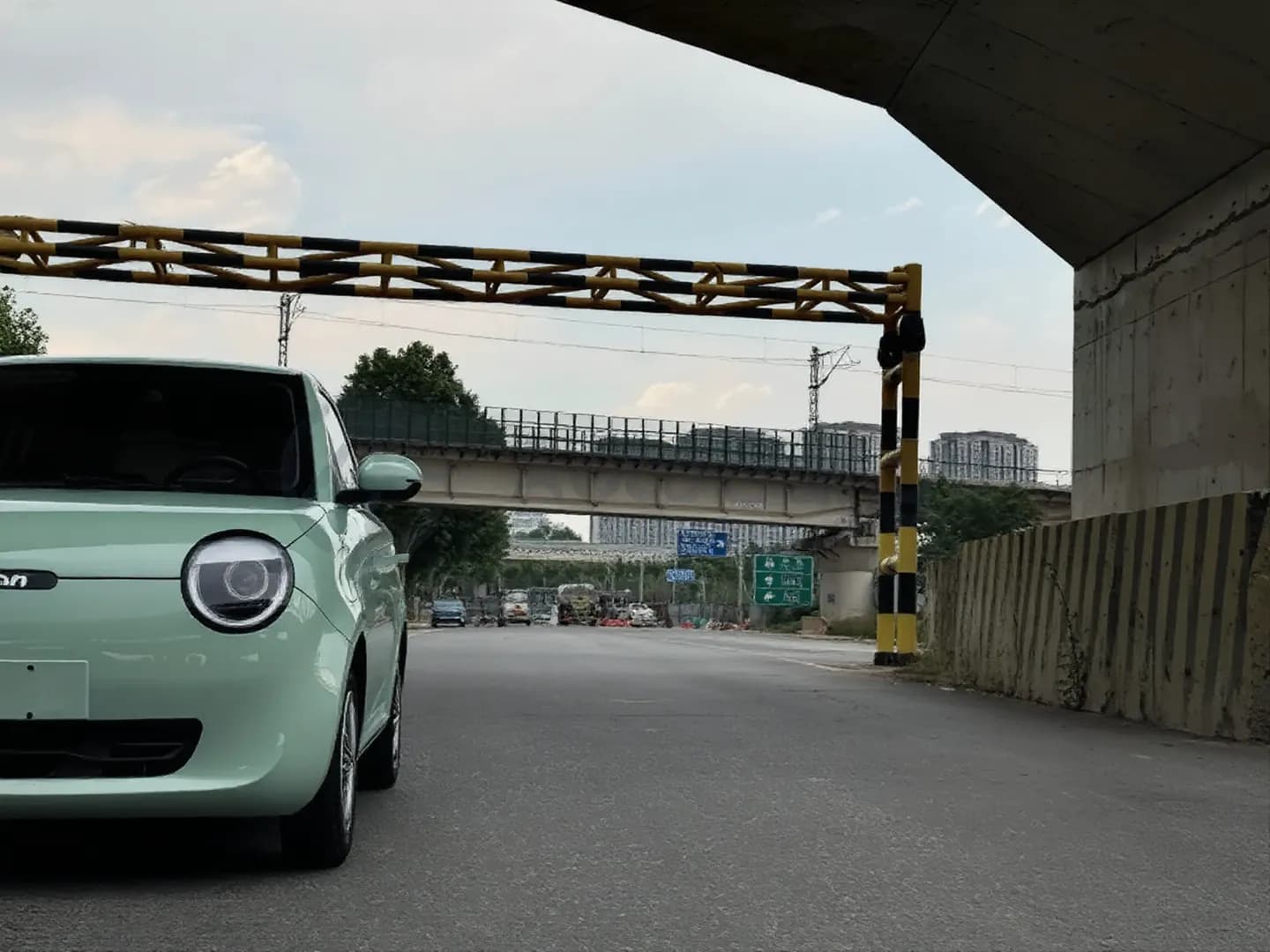 Vehicle thumbnail 7