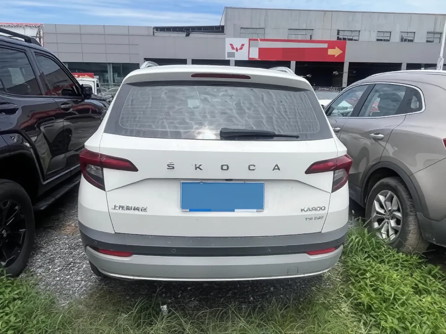 Vehicle thumbnail 2