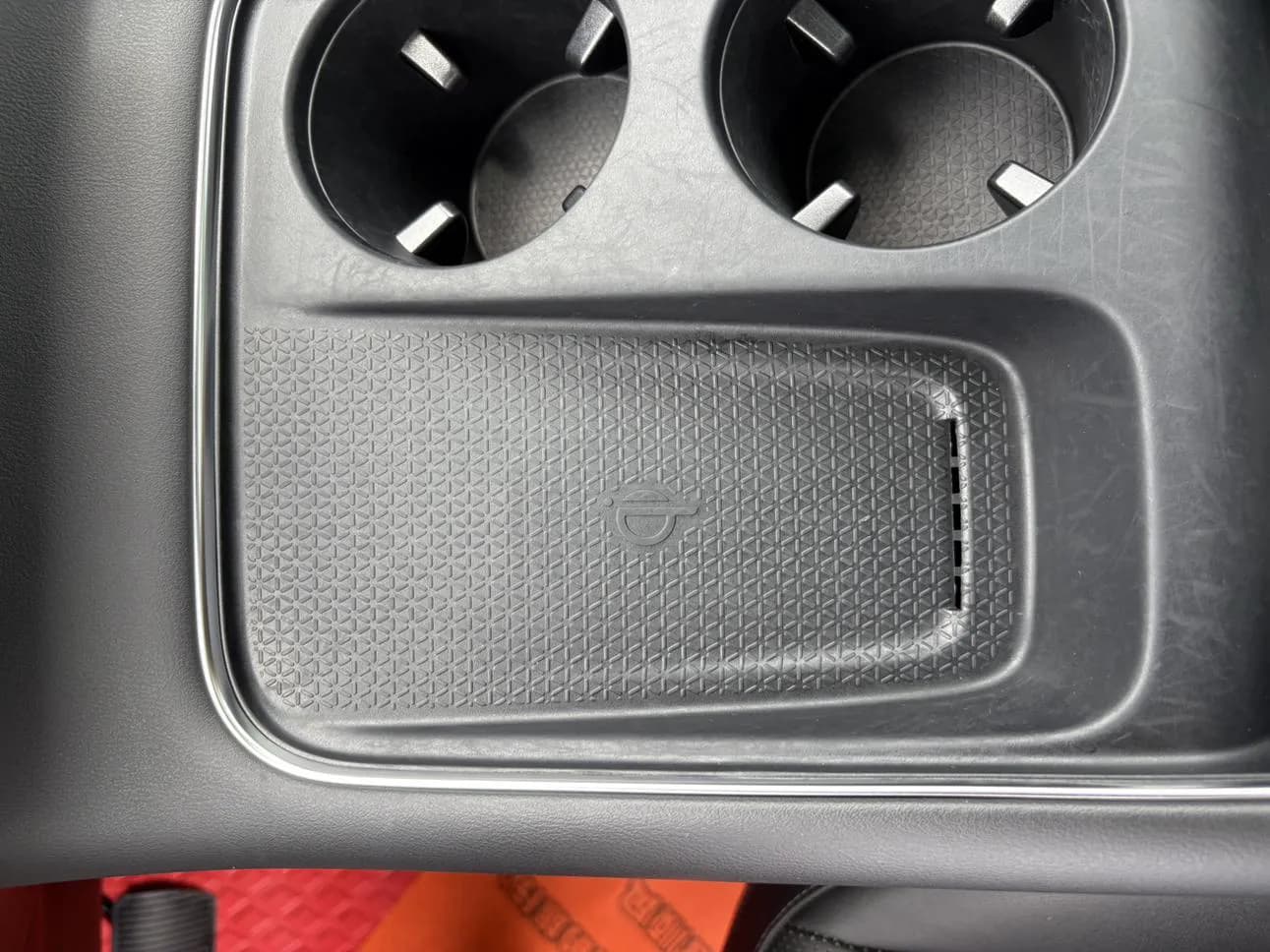 Vehicle thumbnail 4