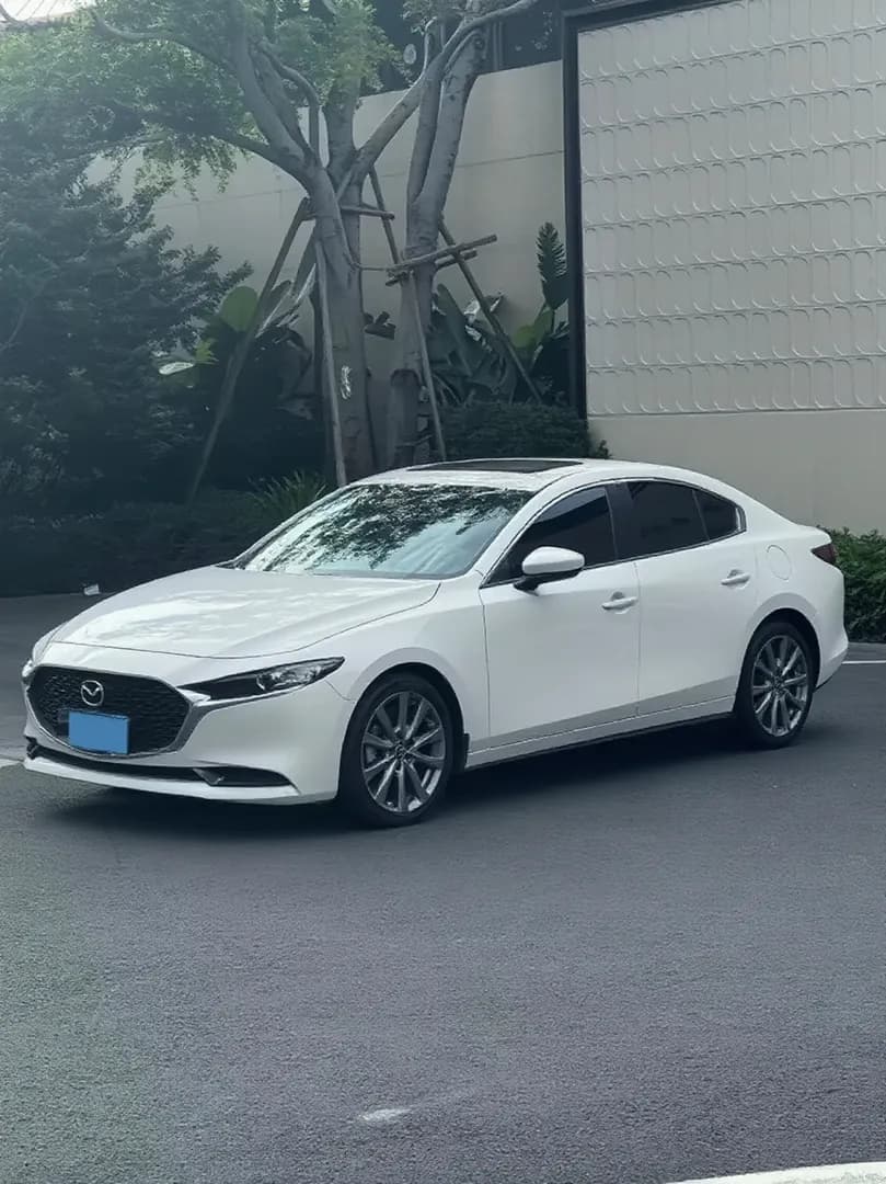 2021 Mazda 3 Axela