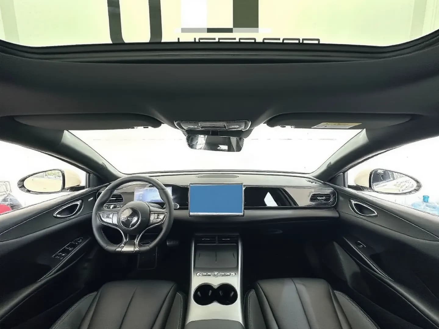 Vehicle thumbnail 5