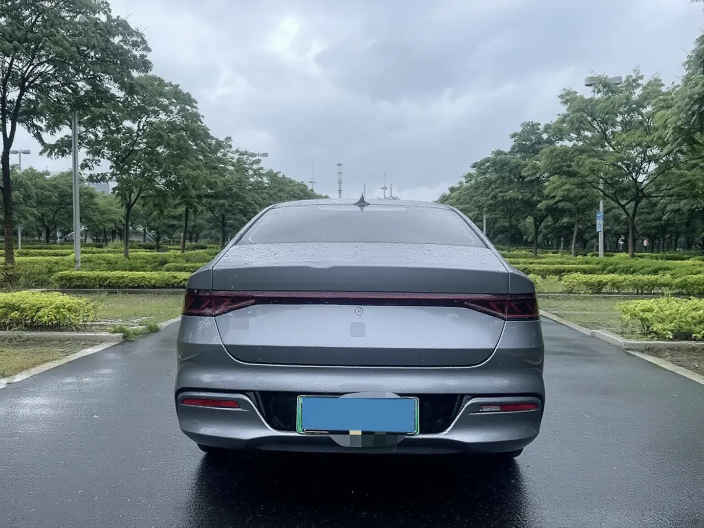 Vehicle thumbnail 8