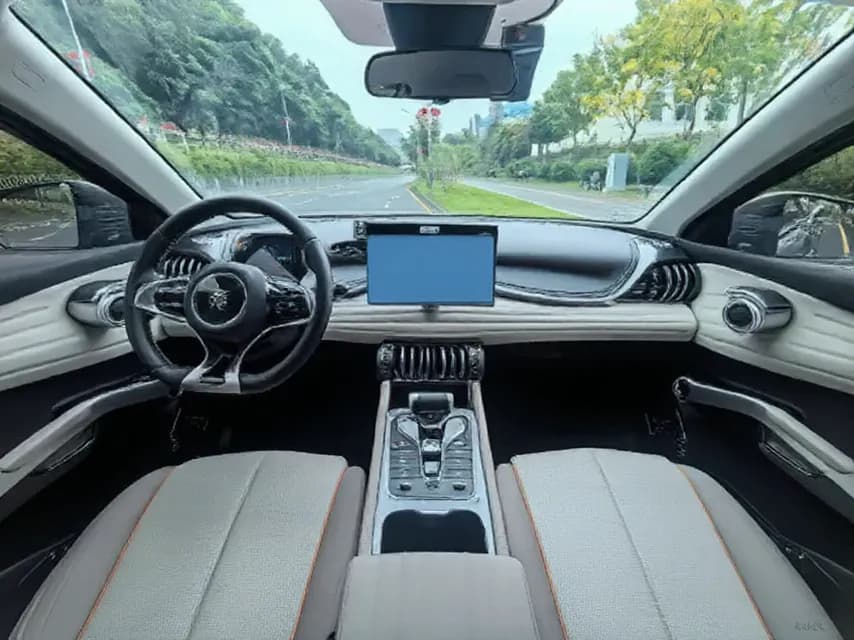 Vehicle thumbnail 5