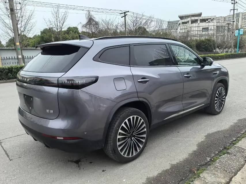 Vehicle thumbnail 2