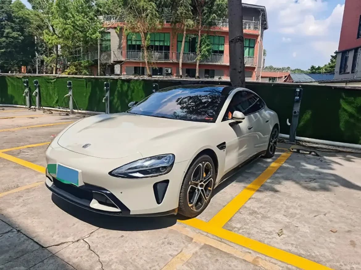 2024 MI SU7