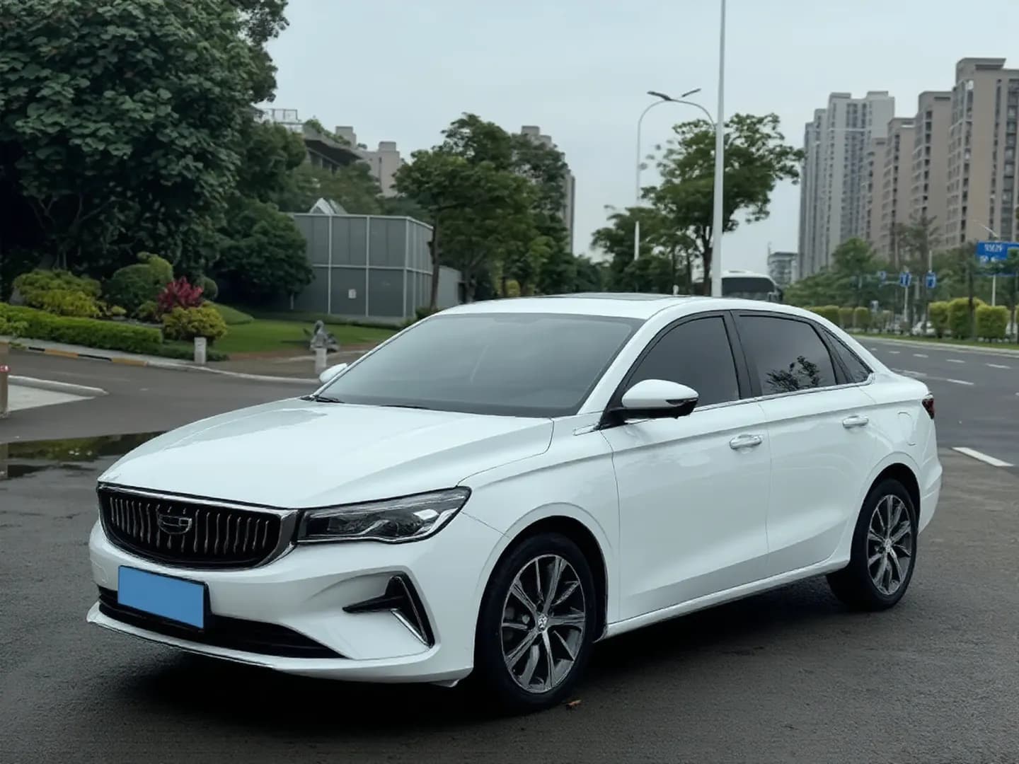2023 Geely Emgrand