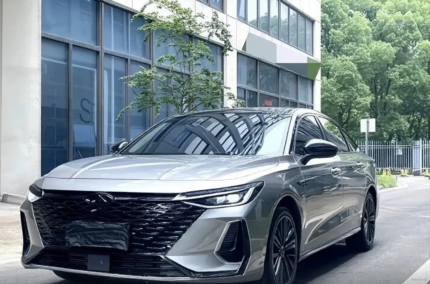 2022 Chery Arrizo 8