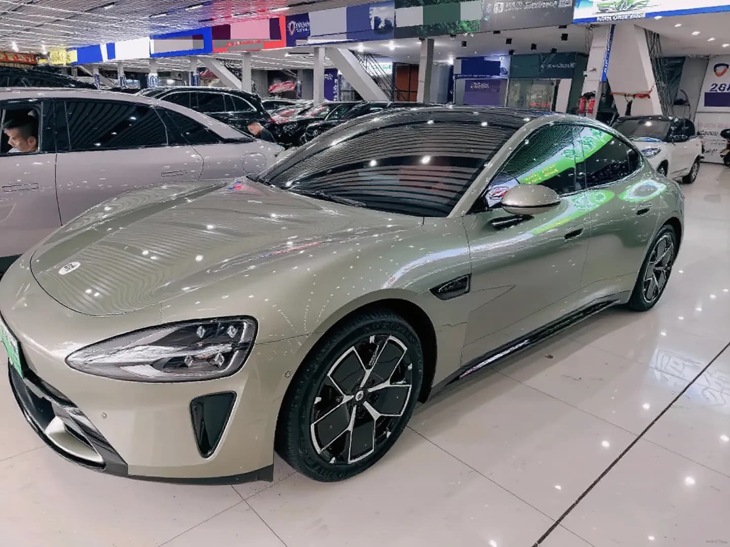 2024 MI SU7